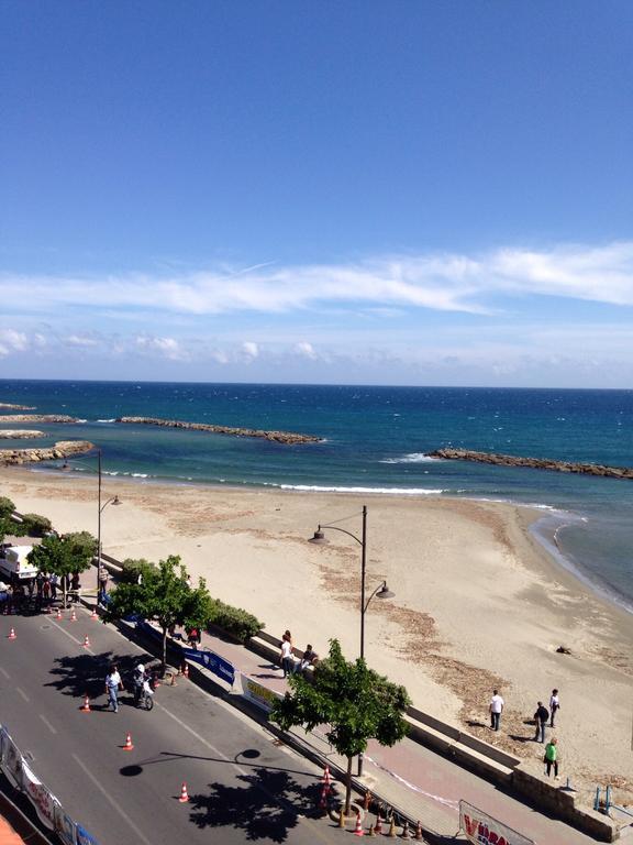 Ferienwohnung Kambusa - Mono Fronte Mare Santo Stefano al Mare Zimmer foto